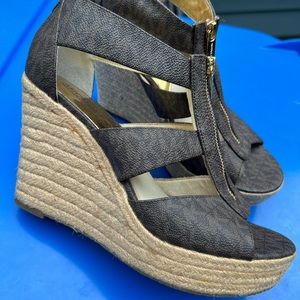 Michael kors logo wedges open toe espadrille!